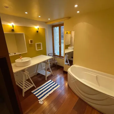 Сasa de vacaciones Maison De Charme Proche Futuroscope Bonneuil-Matours